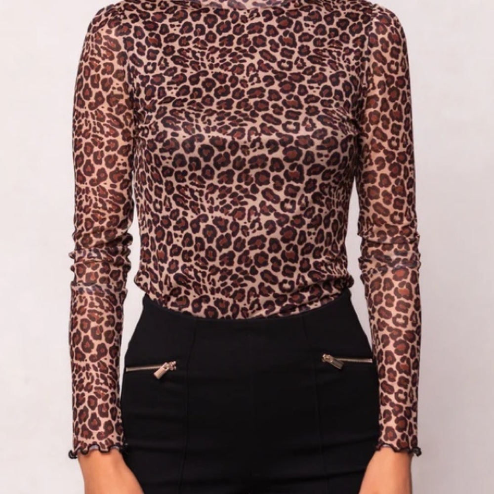 Leopard Print Long Sleeve Top